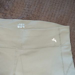 Workout leggings, with sheer pieces